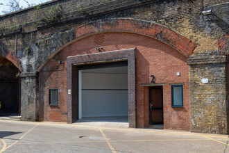 Rotherhithe New Rd, London for rent Building Photo- Image 1 of 5