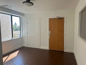2102-2116 Wilshire Blvd, Santa Monica, CA to rent Interior Photo- Image 2 of 10