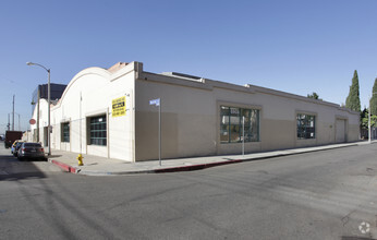 1141 N Mansfield Ave, Los Angeles, CA for rent Primary Photo- Image 1 of 8