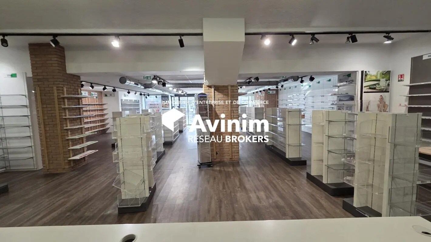 Retail in Voiron for sale Interior Photo- Image 1 of 26