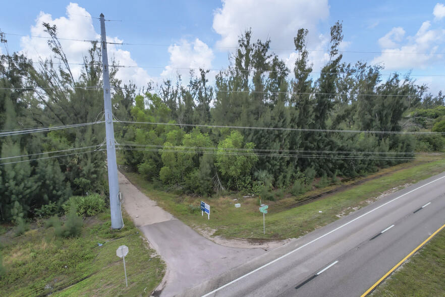 830 Ridge Rd, Cape Coral, FL for sale - Aerial - Image 1 of 8