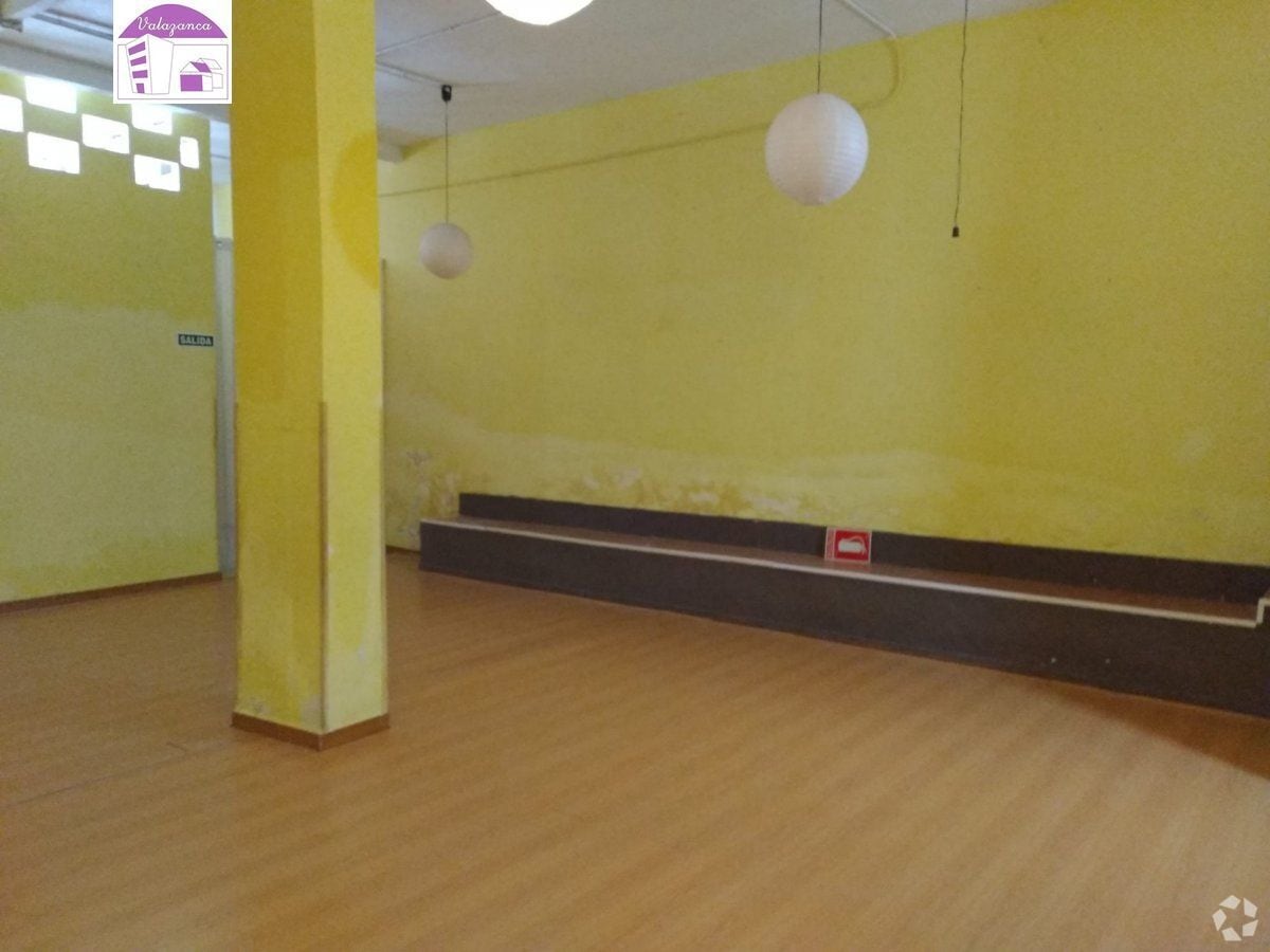 Retail in Parla, Madrid to rent Interior Photo- Image 1 of 11