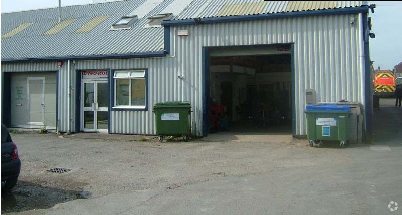 Manor Hall Rd, Southwick for sale - Primary Photo - Image 1 of 1