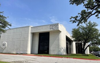 1425 W Pioneer Dr, Irving, TX for rent Building Photo- Image 1 of 11