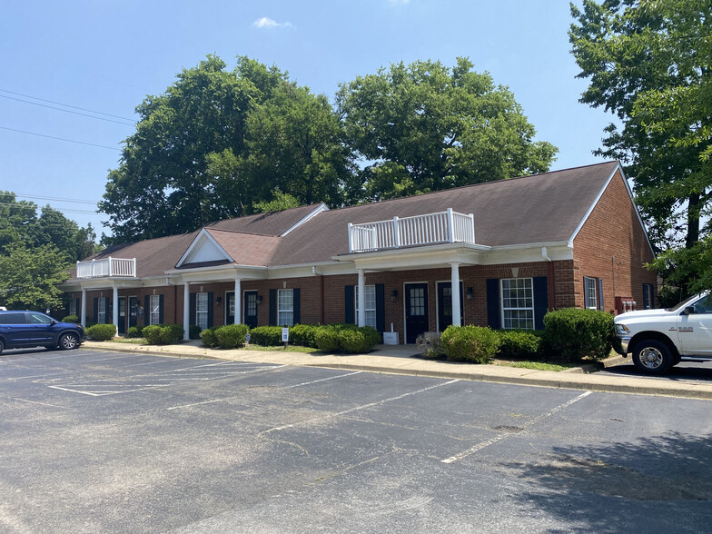 2932-2934 Breckenridge Ln, Louisville, KY for rent - Building Photo - Image 1 of 6