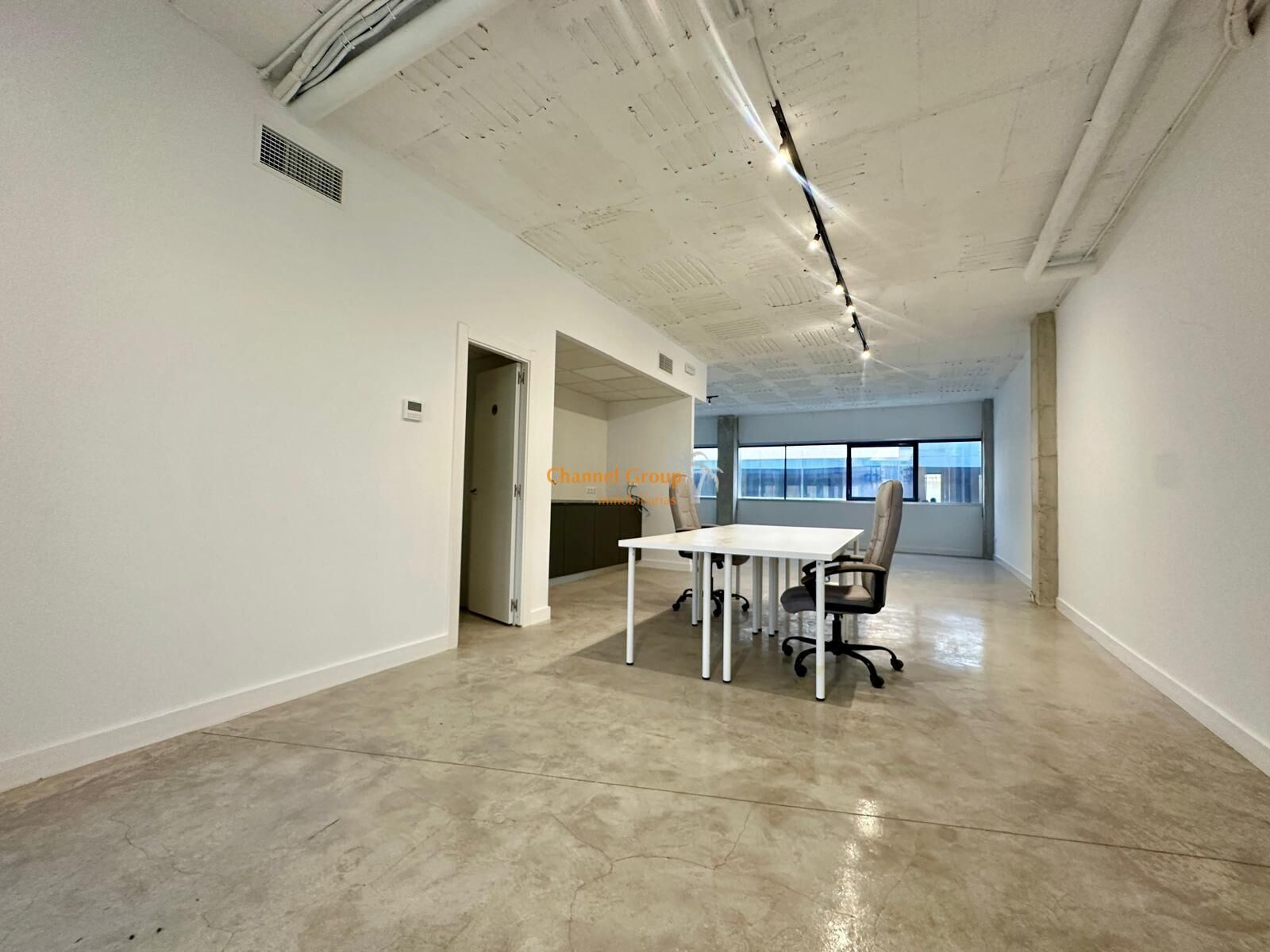 Office in Elche, Alicante to rent Building Photo- Image 1 of 5