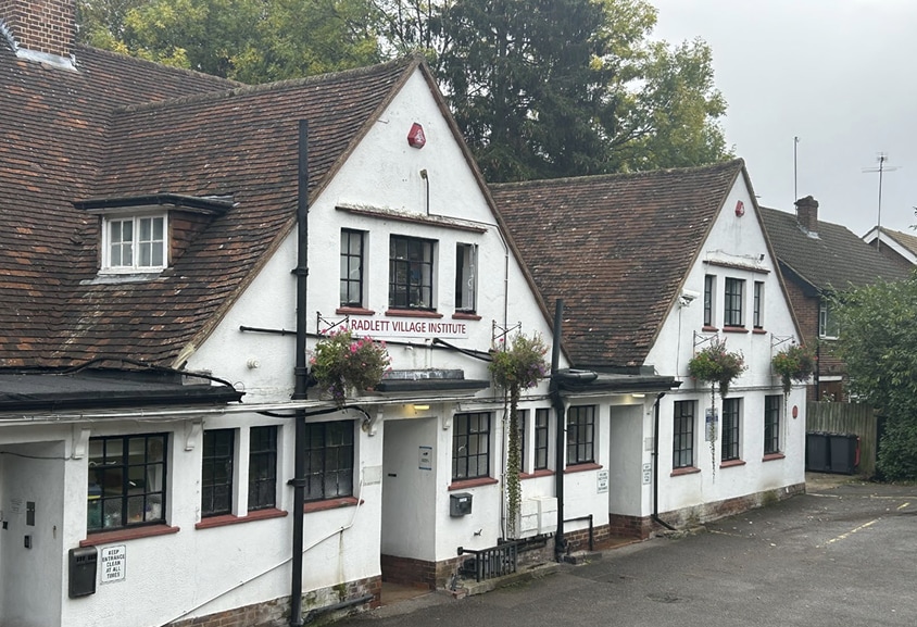 Radlett Village Institute, Watling St, Radlett to rent Primary Photo- Image 1 of 4