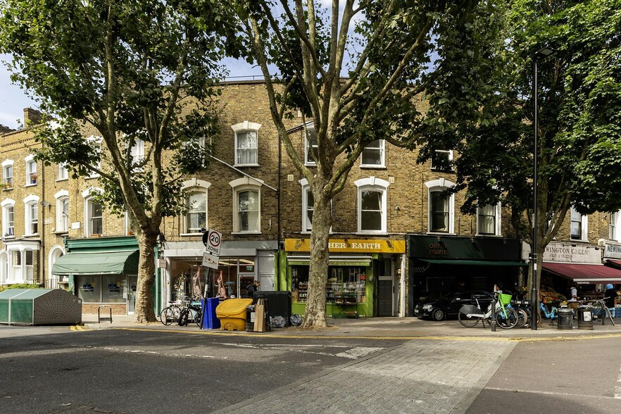 103-103A Newington Green Rd, London for sale - Building Photo - Image 1 of 17