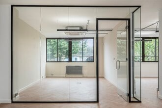 38-40 Southwark St, London to rent Interior Photo- Image 1 of 3