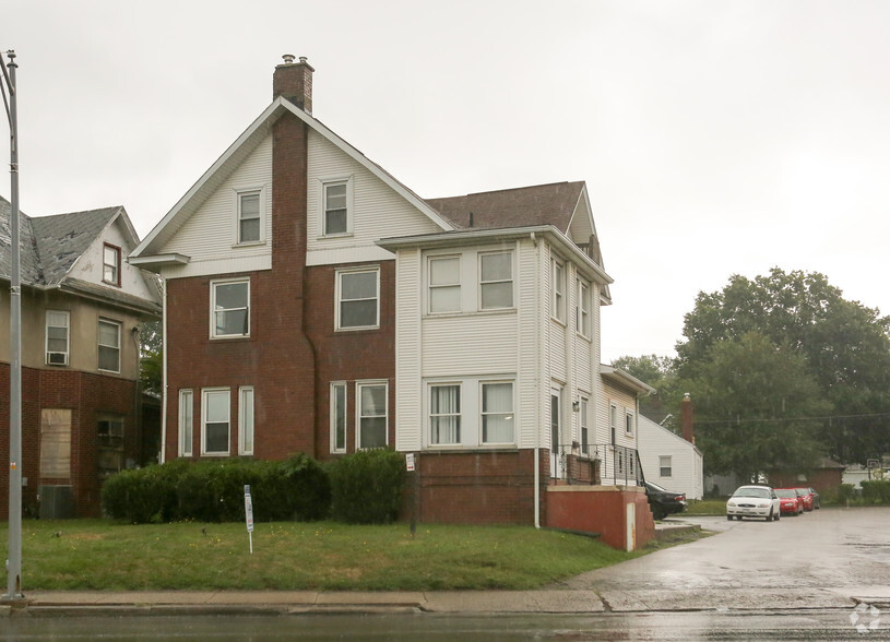 2212 NW Cleveland Ave, Canton, OH for sale - Building Photo - Image 1 of 1