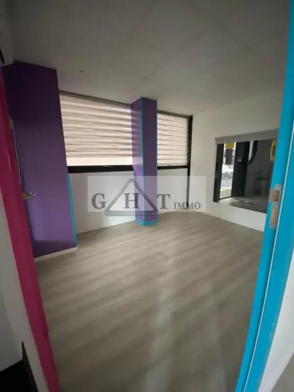 Location Entrepôt 120 m² - Photo 1