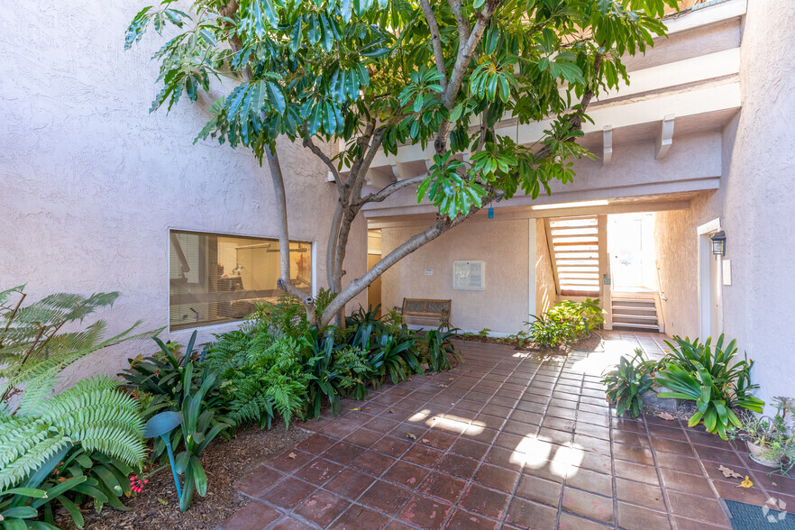 11777 Bernardo Plaza Ct, San Diego, CA for rent - Lobby - Image 2 of 4