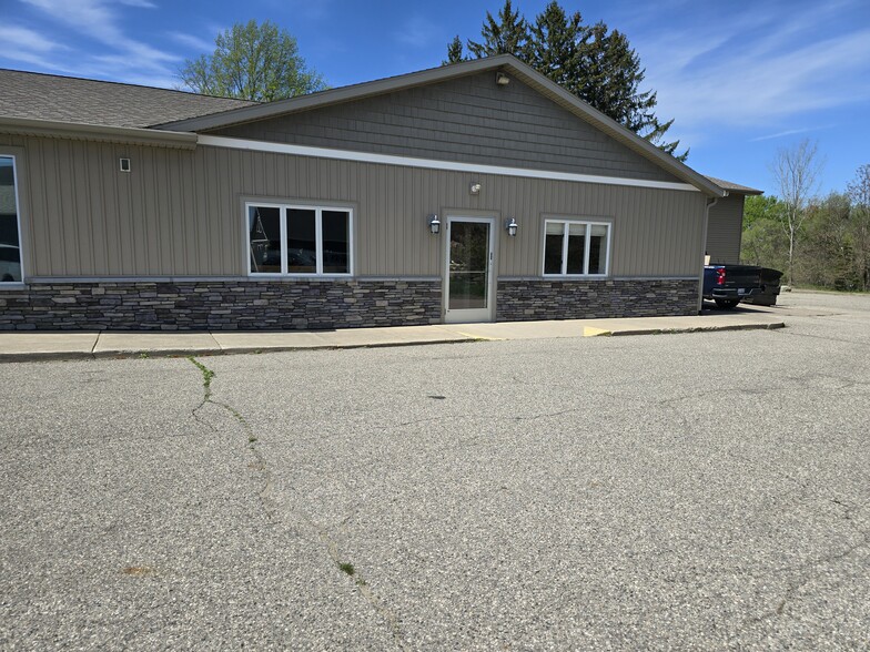 1301 E Grand River Ave, Portland, MI for rent - Building Photo - Image 3 of 45