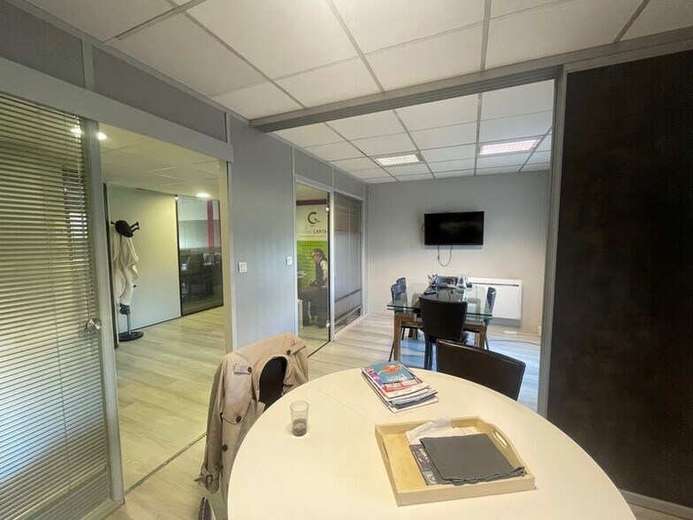 Build-to-Rent in Lyon for sale - Building Photo - Image 3 of 20
