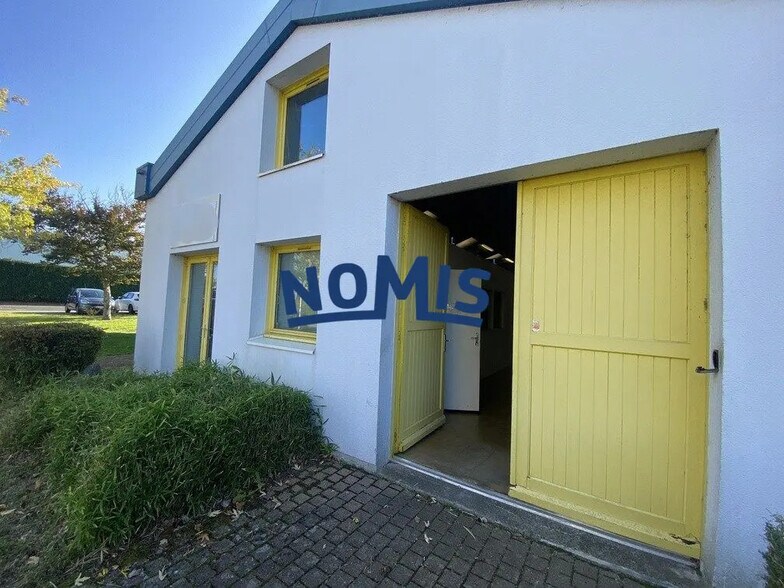 Light Industrial in Nantes to rent - Building Photo - Image 2 of 6