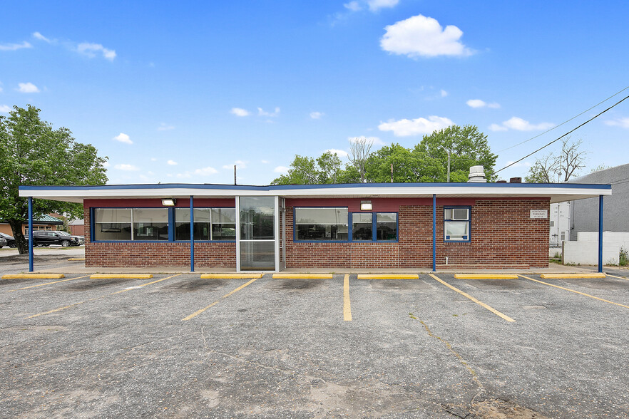 201 N Eastern Blvd, Fayetteville, NC for sale - Building Photo - Image 1 of 24