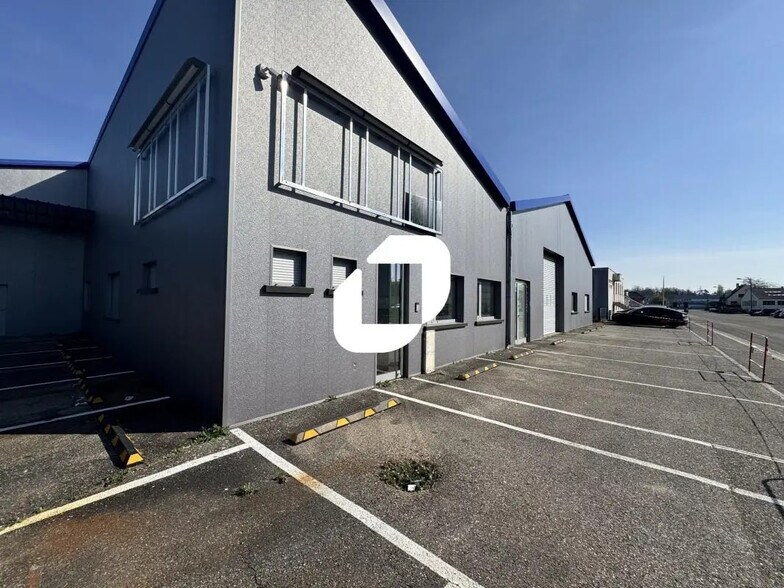 3 Rue Vauban, Mundolsheim to rent - Building Photo - Image 2 of 18