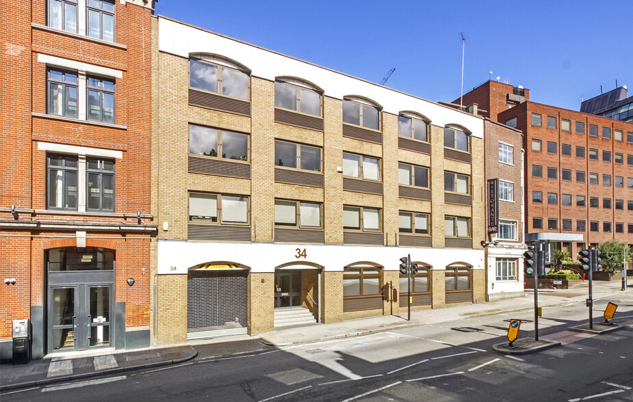 34 Southwark Bridge Rd, London for rent - Building Photo - Image 1 of 1