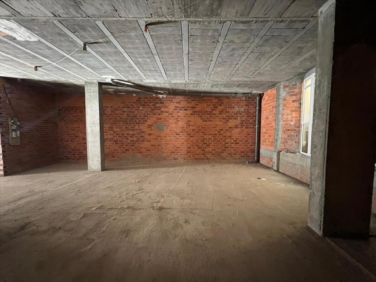 Ames, LC 15220 - Unit 1 -  - Interior Photo - Image 2 of 5