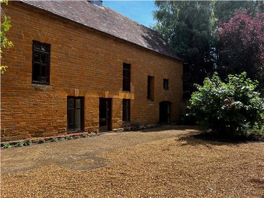 High St, Kislingbury for sale Primary Photo- Image 1 of 1