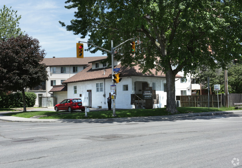 397 Montreal Rd, Ottawa, ON for sale - Primary Photo - Image 1 of 2