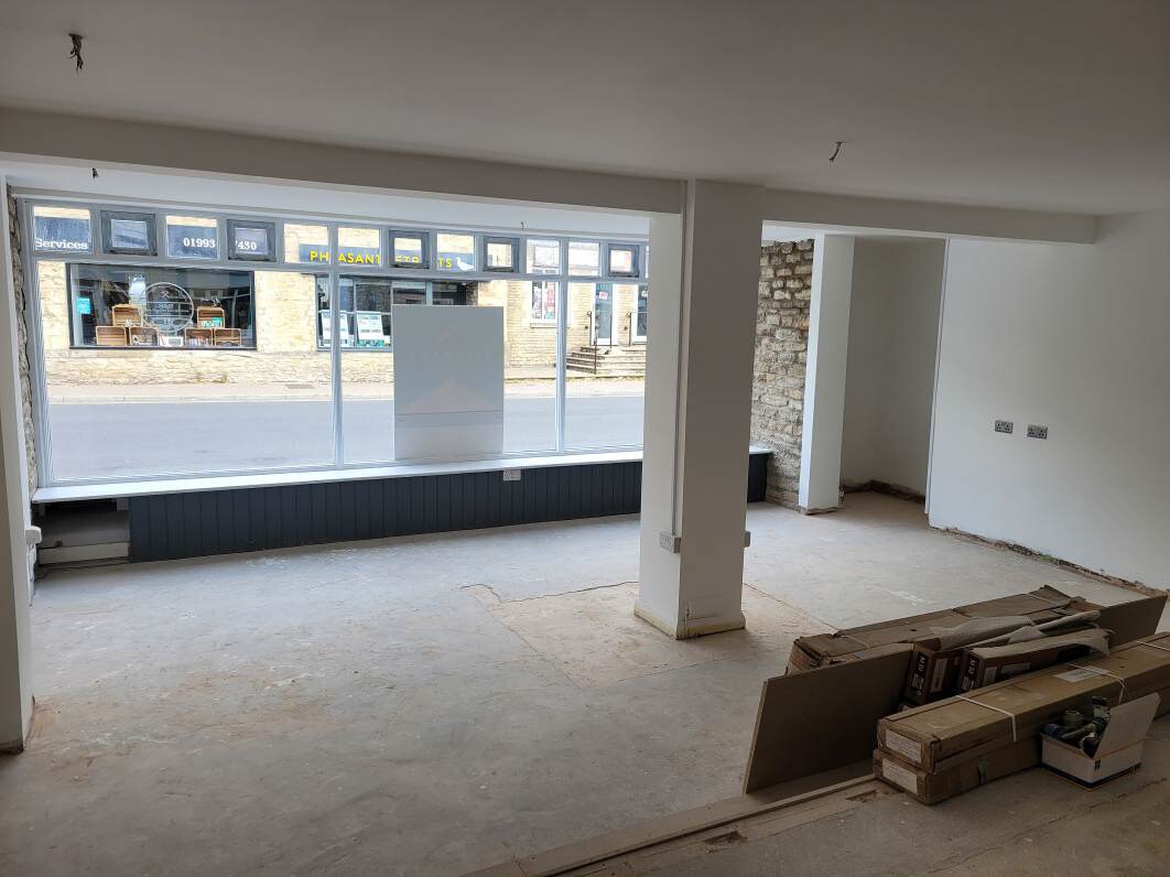 37-39 Corn St, Witney to rent Interior Photo- Image 1 of 3
