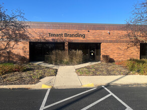 11400 W Lake Park Dr, Milwaukee, WI for rent Building Photo- Image 1 of 7