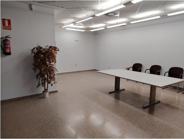 Almansa, ALB 02640 - Unit - - - Interior Photo - Image 1 of 2
