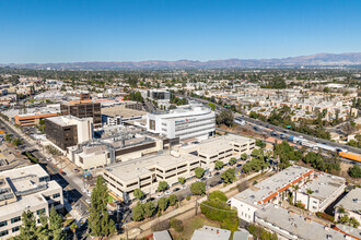 5525 Etiwanda Ave, Tarzana, CA - AERIAL  map view - Image1