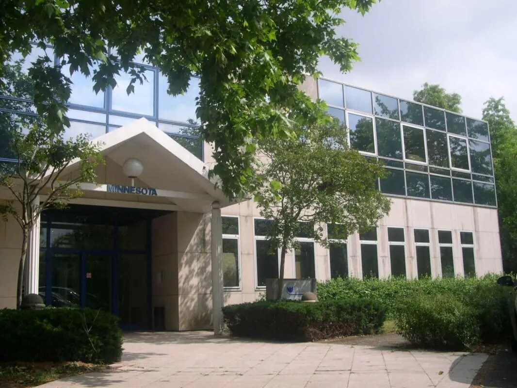 5 Rue Rosa Luxemburg, Éragny to rent Primary Photo- Image 1 of 11