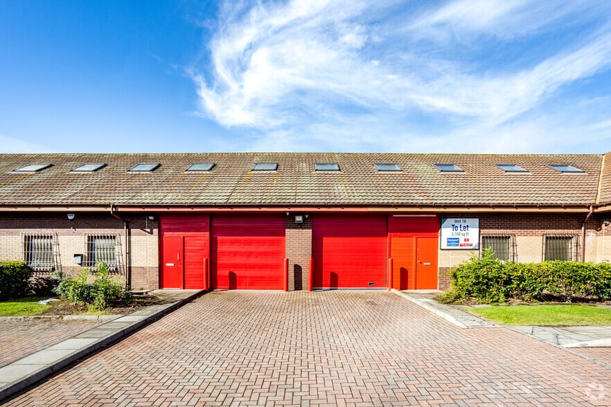 Nasmyth Ct, Livingston to rent - Building Photo - Image 2 of 32