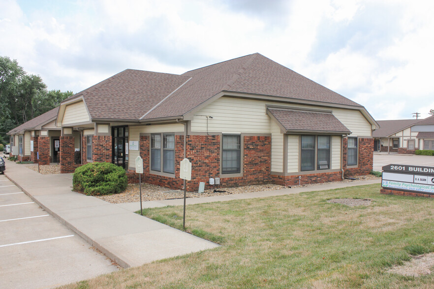 2601 W 6th St, Lawrence, KS for sale - Building Photo - Image 1 of 1