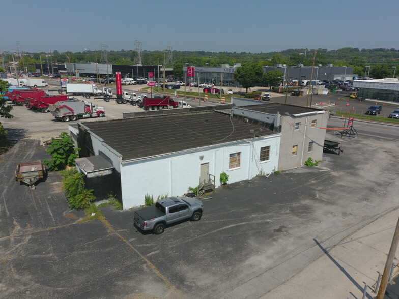 1215 W Ridge Pike, Conshohocken, PA for sale - Building Photo - Image 3 of 5