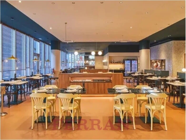 Retail in Barcelona, Barcelona to rent - Interior Photo - Image 3 of 4