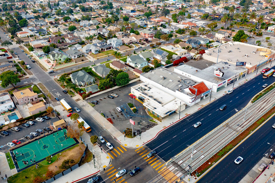 5471 Crenshaw Blvd, Los Angeles, CA for rent - Building Photo - Image 1 of 6