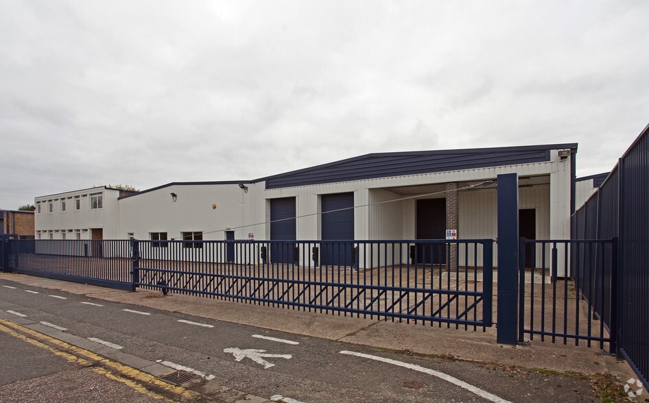 Turnpike Way, High Wycombe for sale - Primary Photo - Image 1 of 1