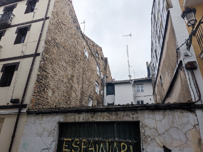 Kalea Contracalle, Irun, Guipúzcoa for sale Primary Photo- Image 1 of 4