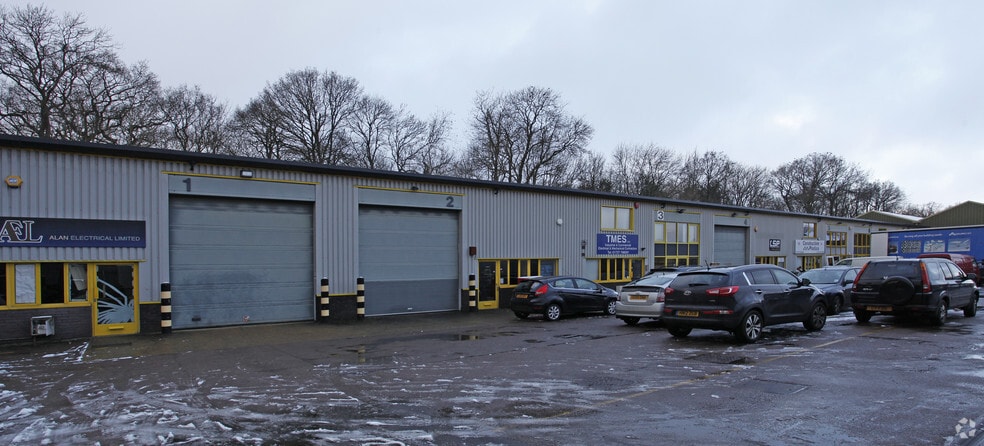 1-7 Porters Wood, St Albans for sale - Building Photo - Image 3 of 6