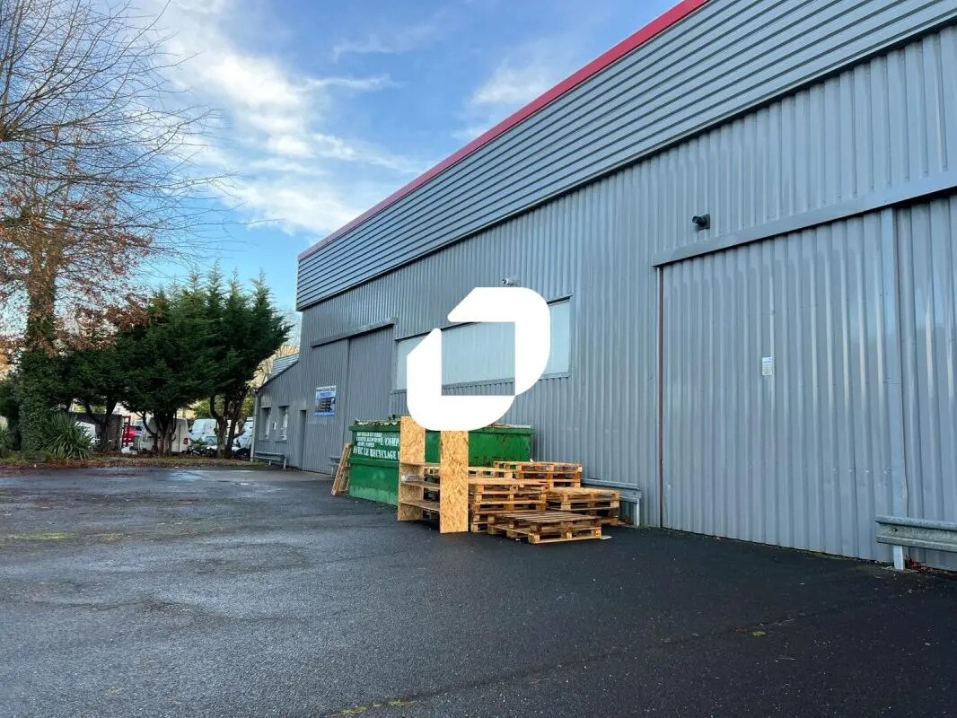 3 Impasse Sirius, Carquefou to rent Building Photo- Image 1 of 7