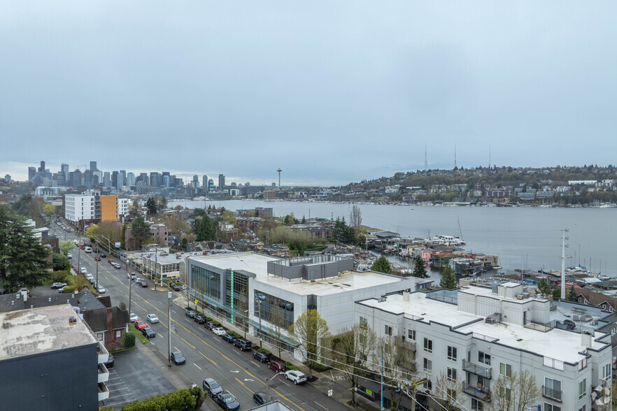 2701 Eastlake Ave E, Seattle, WA for rent - Aerial - Image 3 of 5