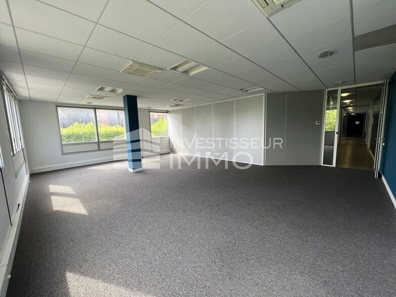 Office in Meudon to rent - Interior Photo - Image 2 of 7
