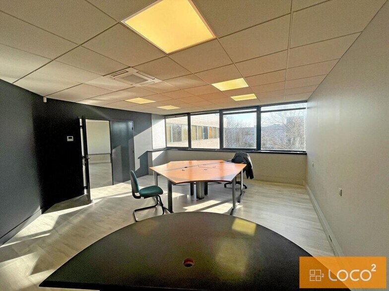 130 Rue Galilée, Labège for sale - Interior Photo - Image 2 of 8