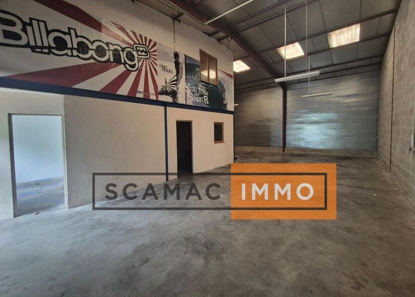 Industrial in Saint-Soupplets to rent - Interior Photo - Image 2 of 6