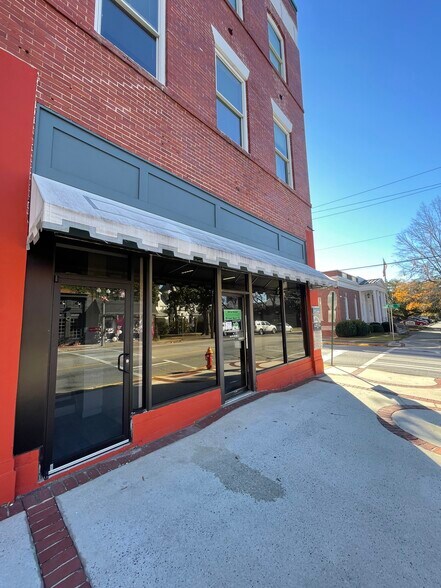 22 S Main St, Statesboro, GA for rent - Building Photo - Image 2 of 12