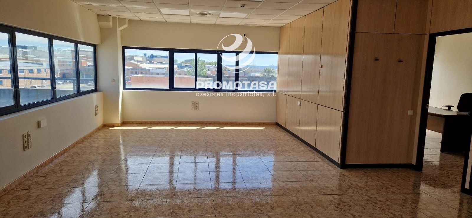 Office in Rivas-Vaciamadrid, Madrid to rent Interior Photo- Image 1 of 6