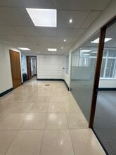 31-32 St James's St, London to rent Interior Photo- Image 1 of 3