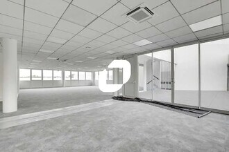 Office in Argenteuil to rent Interior Photo- Image 2 of 4