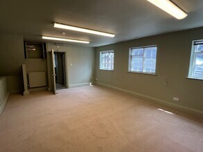 43-44 North Bar St, Banbury to rent Interior Photo- Image 2 of 5