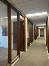 850 Euclid Ave, Cleveland, OH to rent Interior Photo- Image 2 of 3