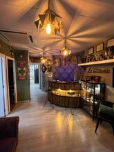 Retail in Olesa de Montserrat, Barcelona to rent Interior Photo- Image 2 of 10